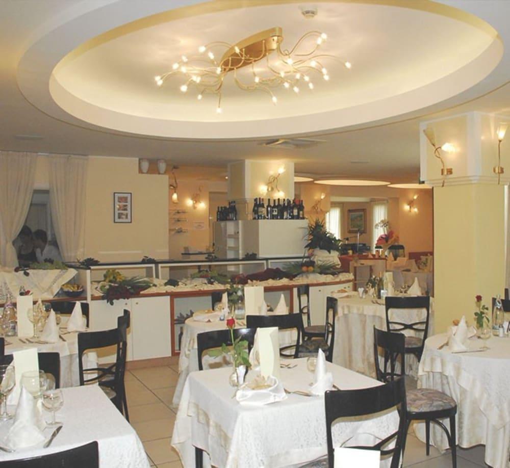 Sirena Boutique Hotel Габиче Маре Екстериор снимка