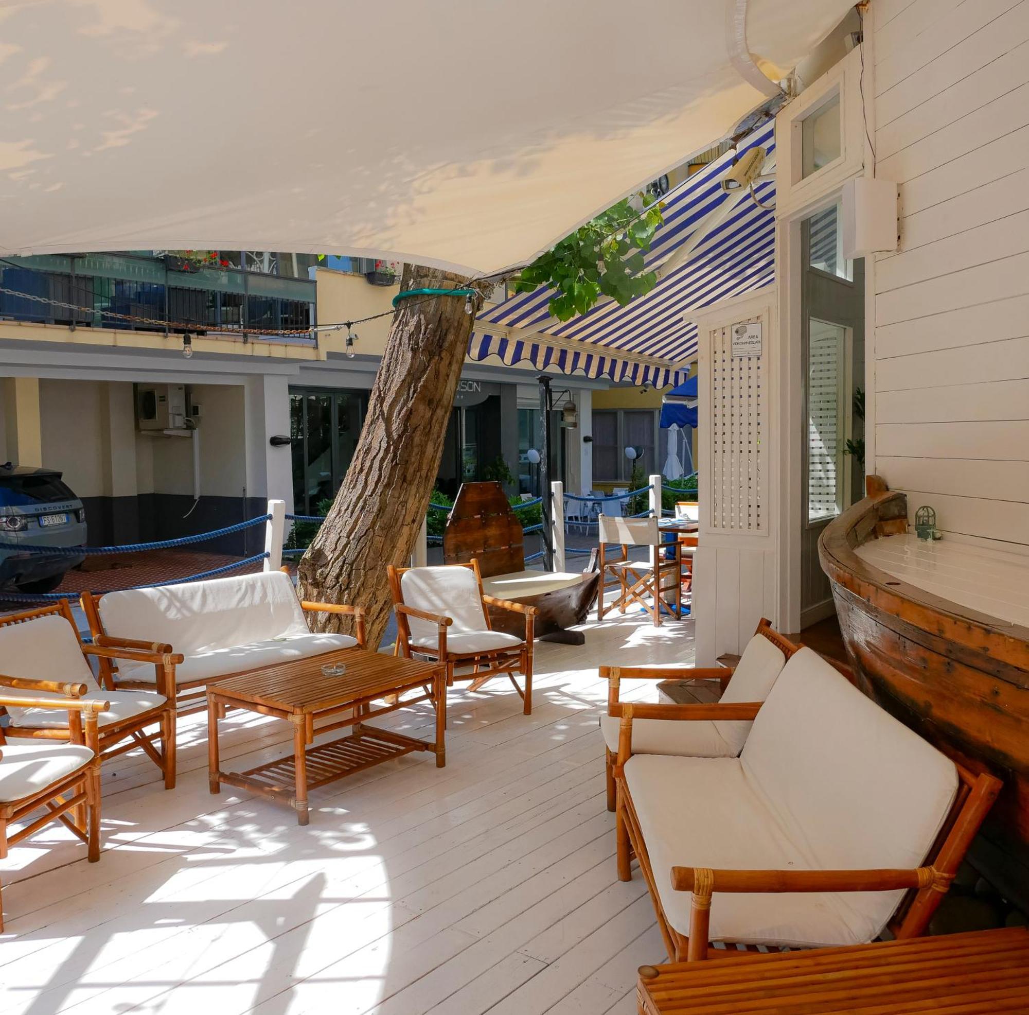 Sirena Boutique Hotel Габиче Маре Екстериор снимка