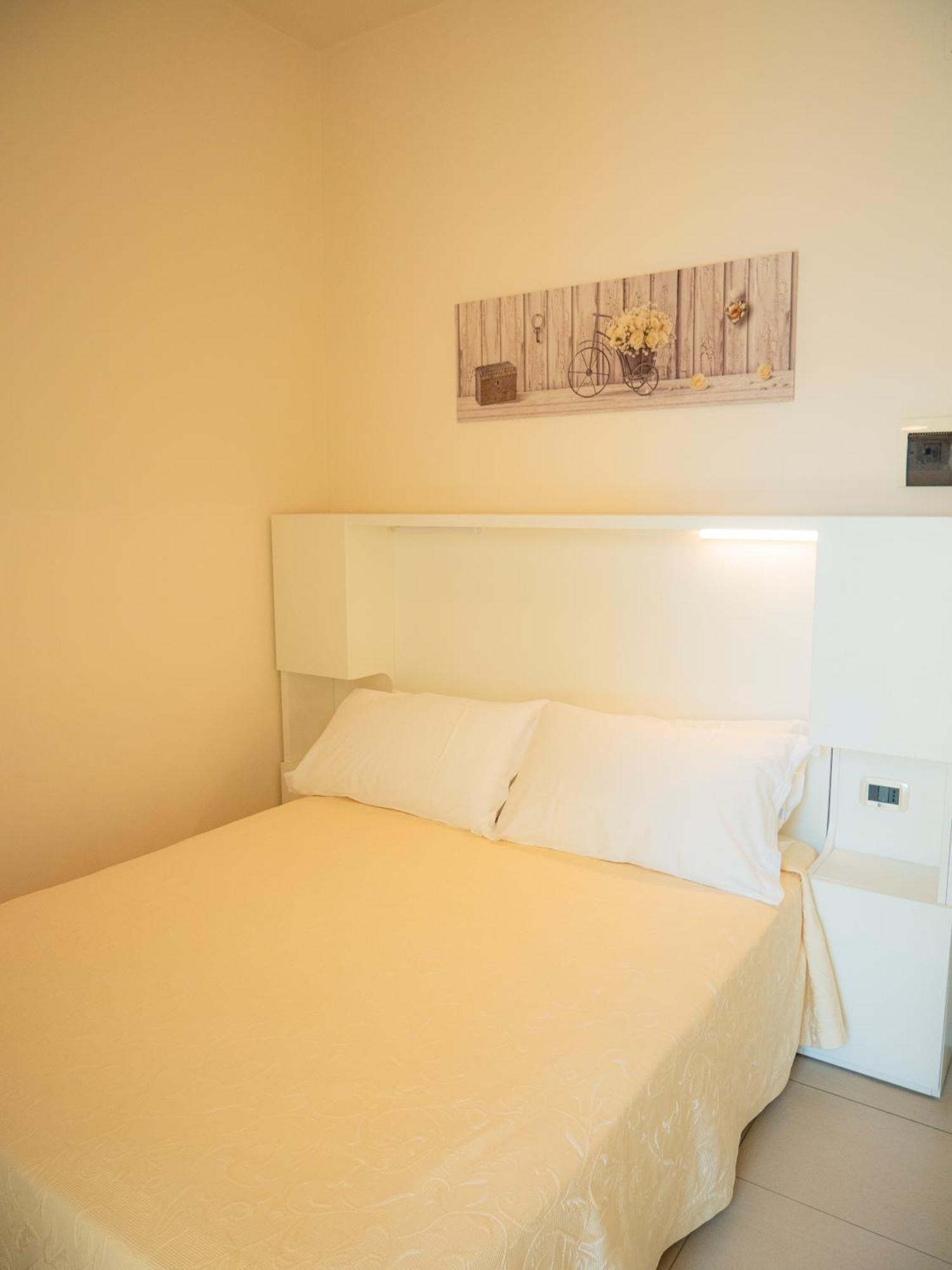 Sirena Boutique Hotel Габиче Маре Екстериор снимка