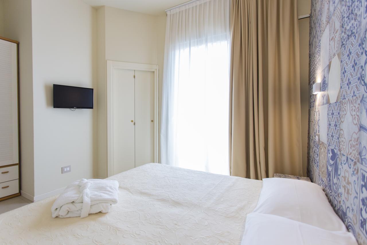 Sirena Boutique Hotel Габиче Маре Екстериор снимка