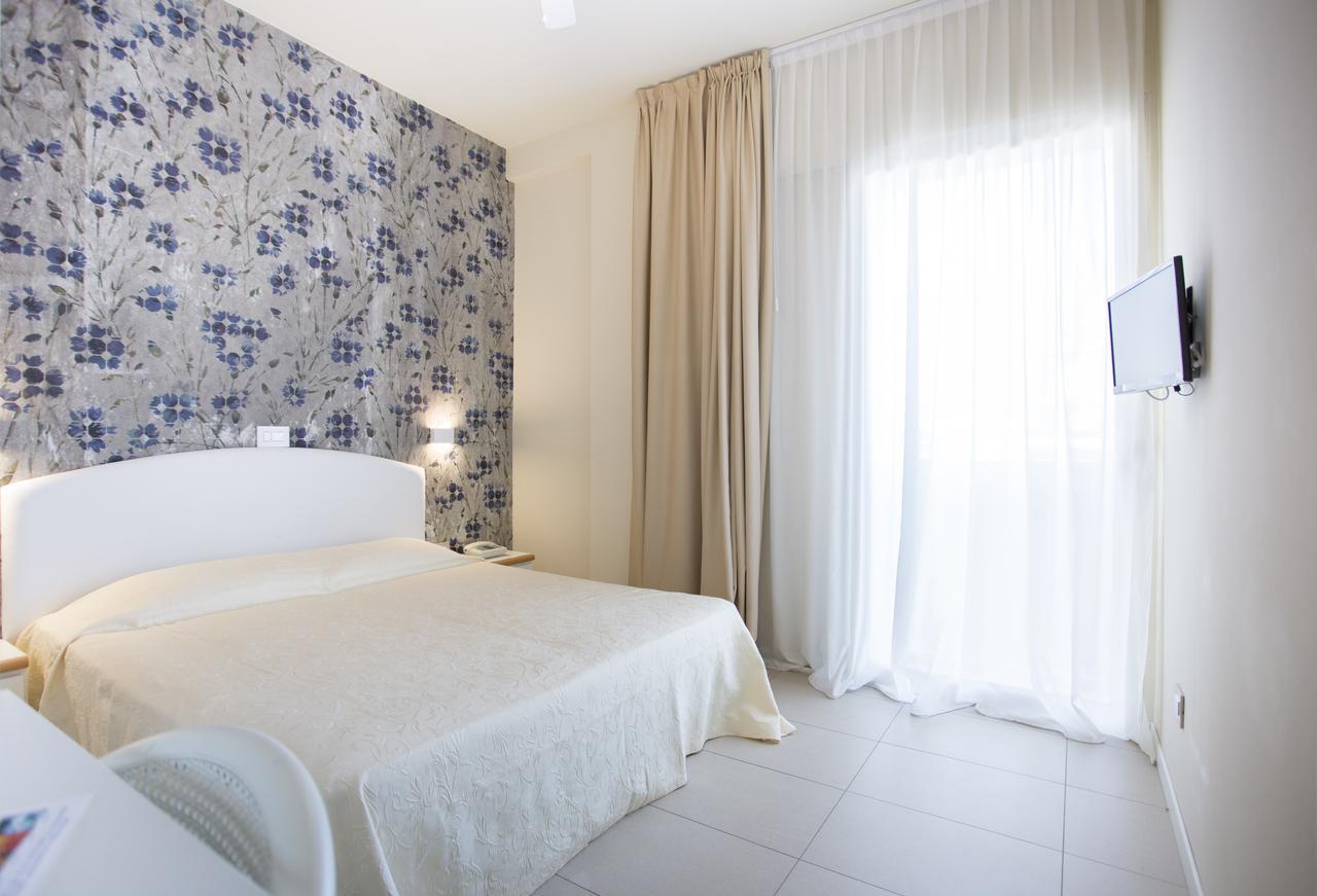 Sirena Boutique Hotel Габиче Маре Екстериор снимка