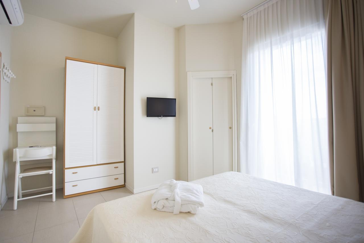 Sirena Boutique Hotel Габиче Маре Екстериор снимка