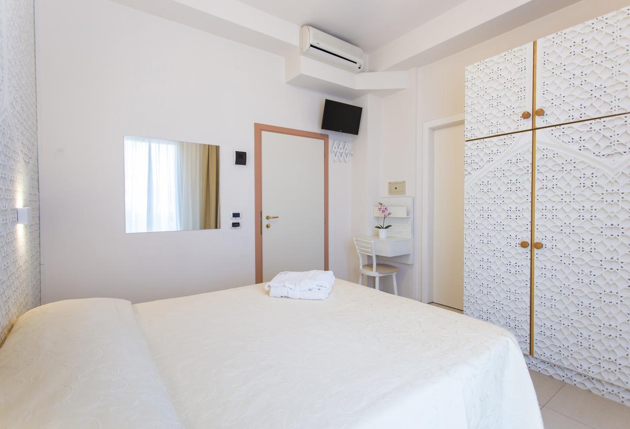Sirena Boutique Hotel Габиче Маре Екстериор снимка