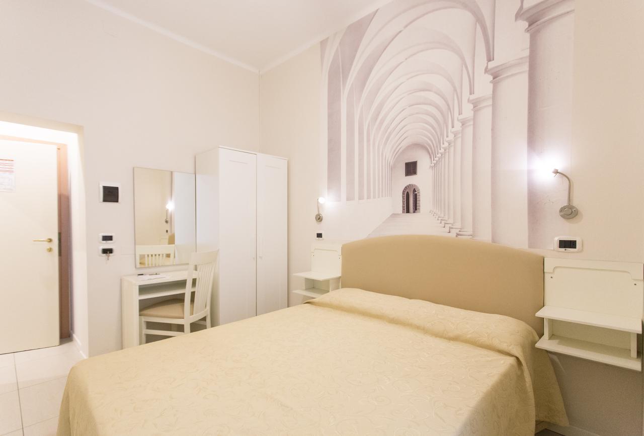 Sirena Boutique Hotel Габиче Маре Екстериор снимка
